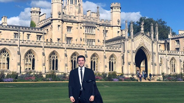 PARAGUAYO BECADO A LA UNIVERSIDAD DE CAMBRIDGE