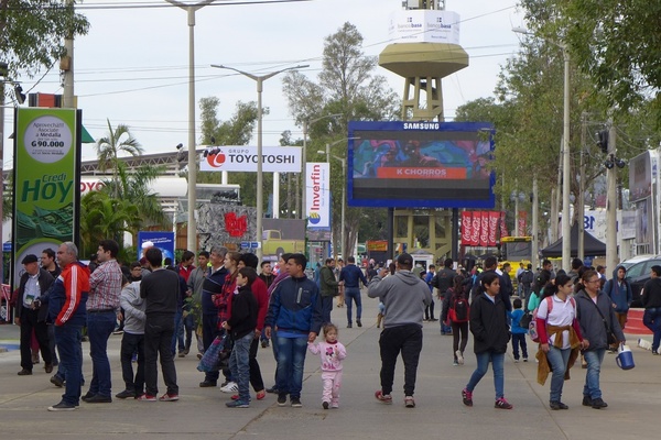 Policías atrapan bandidos, fiscales no acusan y jueces los liberan: el sistema recibe "disparos" en arranque de Expo - ADN Paraguayo