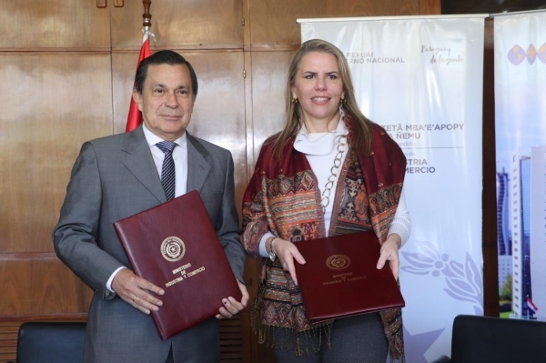 Acuerdan trabajar para vincular al país con plataformas de negocios internacionales | .::Agencia IP::.