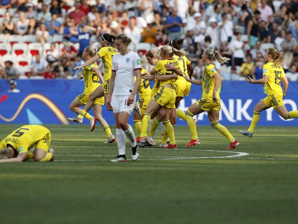 Suecia gana a Inglaterra y termina tercera