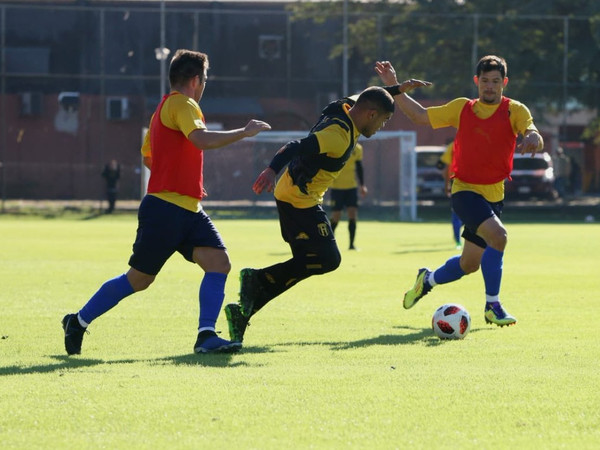 Guaraní y Luqueño hacen sus últimas pruebas antes del Clausura