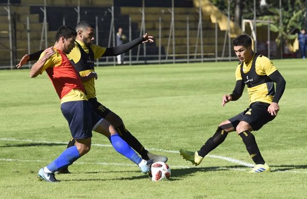 Guaraní no pudo con Luqueño - Fútbol - ABC Color