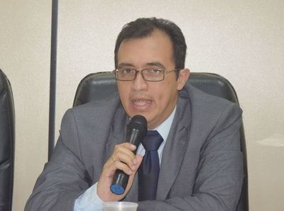 Marino Méndez dice que dinero fue para reparar un motor de agua - Nacionales - ABC Color