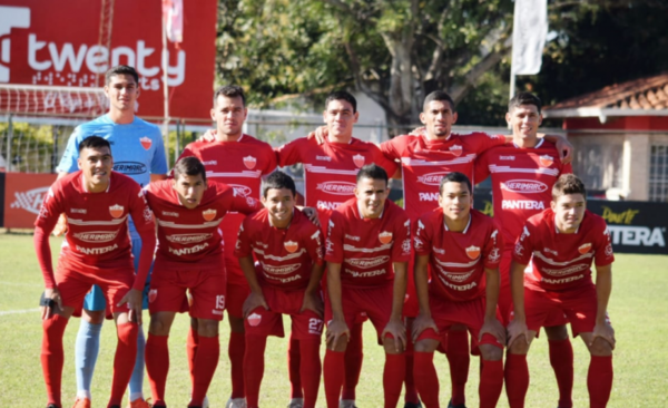 HOY / El Rojo se acerca y Trinidense pierde una gran ocasión