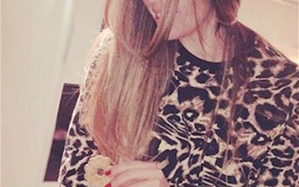 Lore mostró su camisón de leopardo