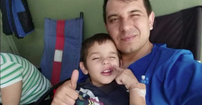 “Mi hijo vino cantando y va a salir corriendo”