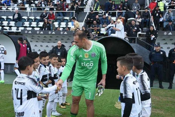 Elogios para Azcona - Fútbol - ABC Color