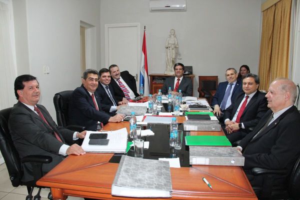 Abogado dice que Consejo “manchó” imagen de los candidatos a la Corte