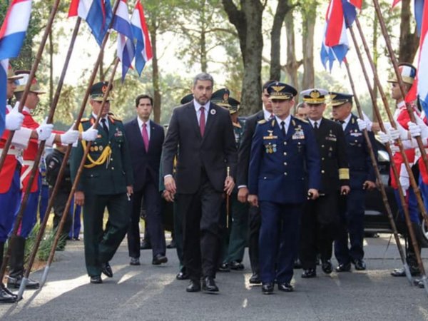 Proyecto de reforma de las FFAA habla de falencias y corrupción