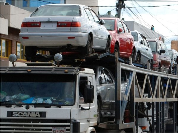 Autos usados pagaron USD 100 millones a Aduanas en el 2018