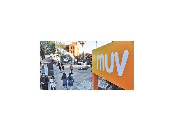 Inquieta conflicto con taxistas