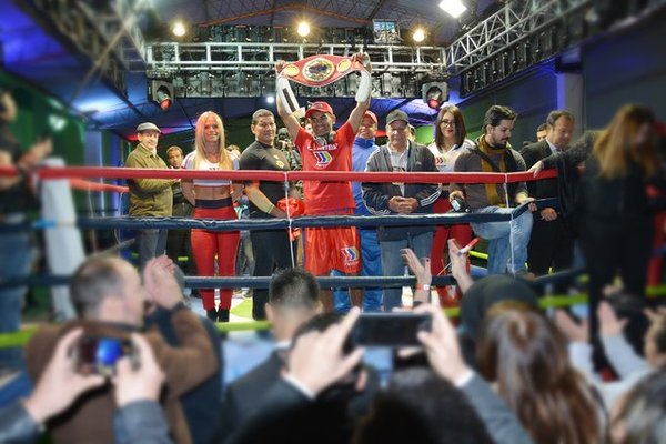 Richard "La Pantera" Moray conquista el Sudamericano de Boxeo » Ñanduti