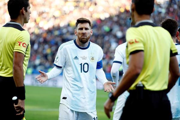Las razones de la expulsión de Messi, según el acta arbitral | .::Agencia IP::.