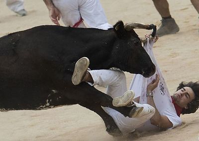 Tres corneados, dos de EEUU, en primer encierro de los Sanfermines en España - Mundo - ABC Color