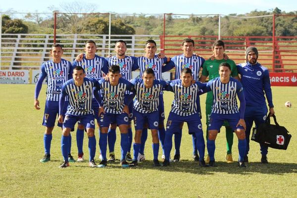 Guaireña y “12” se mantienen arriba - Fútbol - ABC Color
