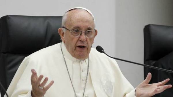 El papa: «Los migrantes son antes que nada seres humanos» | .::Agencia IP::.