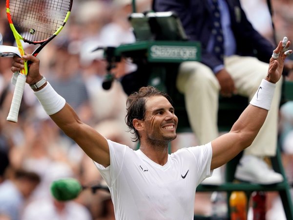 Nadal vence a Sousa y ya supera a Borg