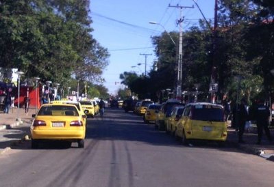 Junta de MRA levanta prohibición para MUV y Uber y taxistas amenazan con sitiar el país - ADN Paraguayo