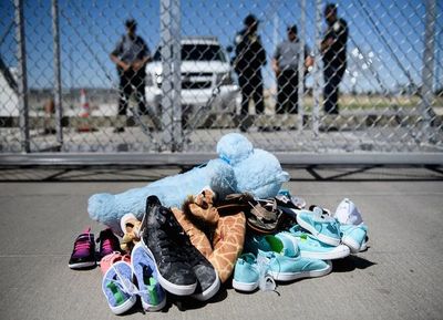 Bachelet, “profundamente impactada” por condiciones de detención de migrantes en EEUU