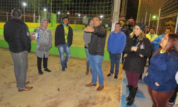 Inauguran mejoras en plaza de Presidente Franco