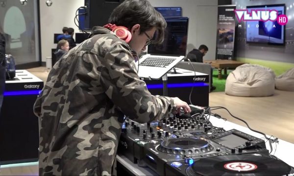 Samsung apuesta a la música con Pitch Dj Academy