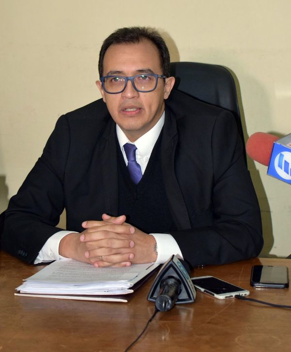 Juez Méndez niega regalo de dúplex y pide que la Corte resista presión mediática