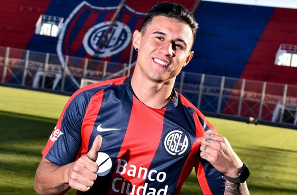 Adam Bareiro fue presentando oficialmente en San Lorenzo de Almagro