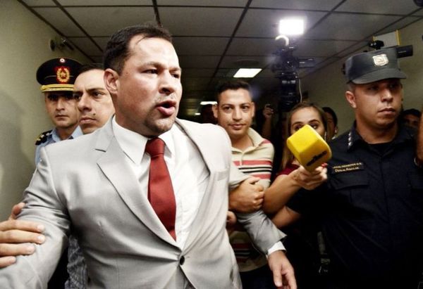 Quintana habla de “terrorismo fiscal” y que recuperará su banca en Diputados - Notas - ABC Color