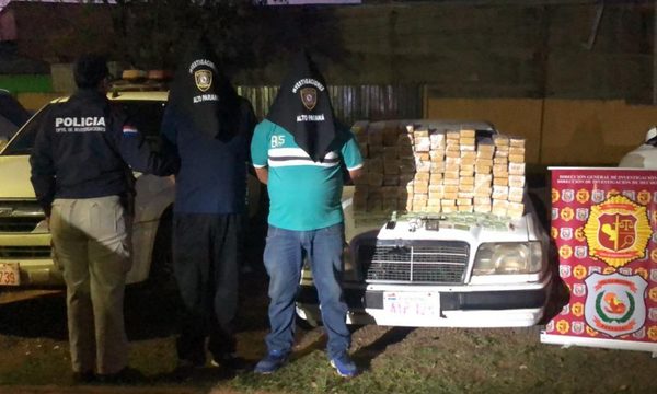 Caen dos hombres con casi 100 kilos de marihuana en vehículo con doble fondo