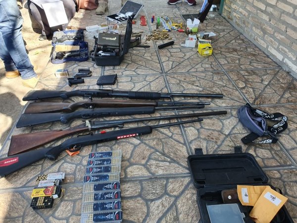 Fiscalía incauta armas y municiones de una vivienda de Villa Hayes