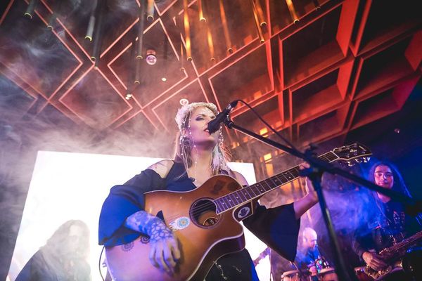 Paola Bravo lanzó su disco
