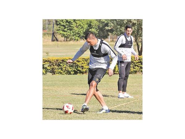 Tacuara, Piris y Silva se sumaron al plantel