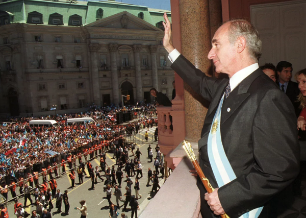 Gobierno argentino decreta duelo por De la Rúa, que será velado en Congreso | .::Agencia IP::.