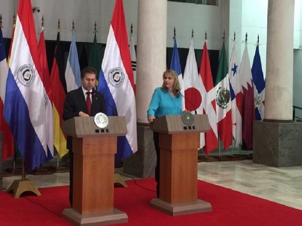 Cumbre del Mercosur será vital para acuerdo con Brasil, dice Liz Cramer