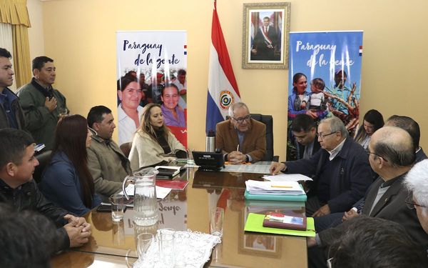 Monseñor Medina urge al Congreso legalizar tierras