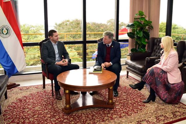 Giuzzio urge por contar con Ley del Agente de la SENAD