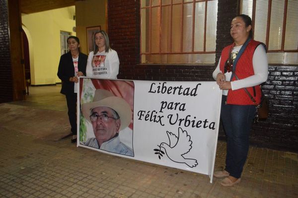 Familiares de Félix Urbieta piden noticias sobre secuestrado - Nacionales - ABC Color