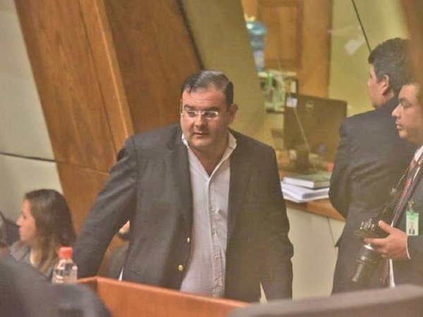 Jueza cita al diputado Tomás Rivas para las medidas cautelares