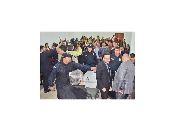Veintidós años de cárcel para el abogado que lanzó a su pareja de un octavo piso