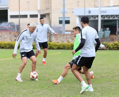 Llegó el turno de Libertad  - Fútbol - ABC Color