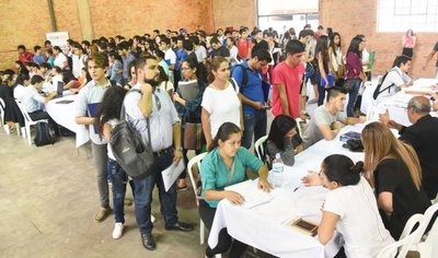 Vamos a la Expo a buscar trabajo