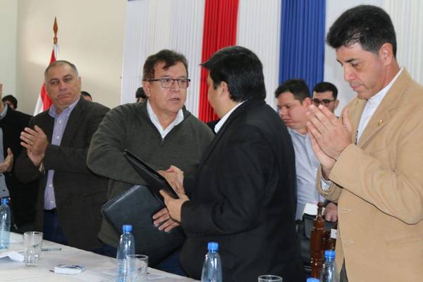 EBY invierte en Ñeembucú para educación, salud y producción agropecuaria - Digital Misiones