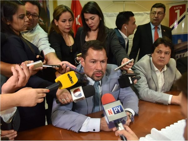 Ulises Quintana se presenta en Diputados con fuertes críticas a la Fiscalía