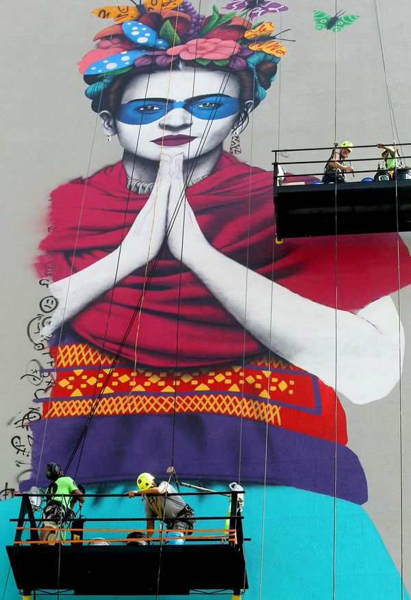 Frida Kahlo, en gran mural - Cultura - ABC Color