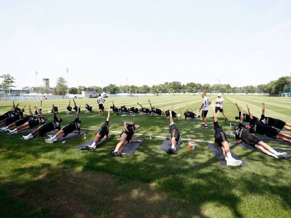 El Real Madrid arranca con paliza física