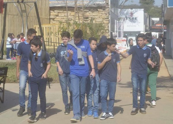Estudiantes aún pueden acceder sin costo a la Expo 2019