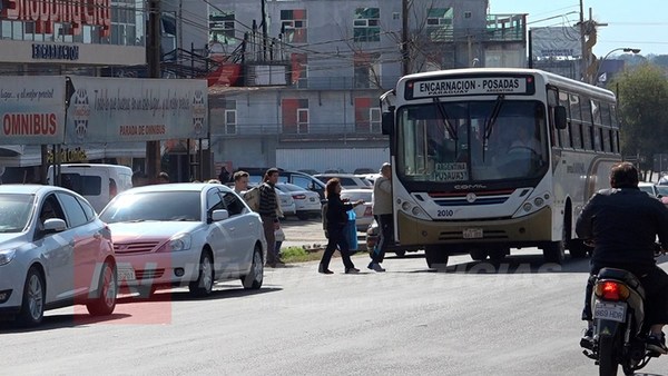 CARTERISTAS HURTARON DINERO DE UNA ENFERMERA ARGENTINA EN ÓMNIBUS