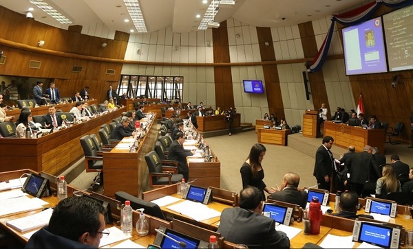 Diputados dan luz verde al "impuestazo"
