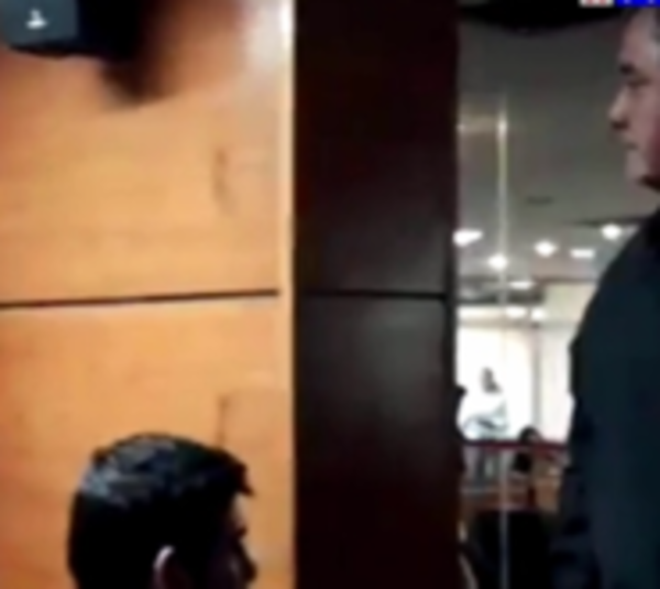 Taxista cuestiona a periodistas y hace loas al EPP - Paraguay.com