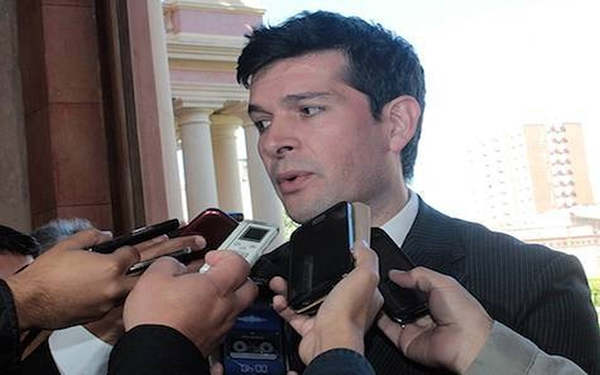 Presentarán proyecto de ley para cortar gastos innecesarios del Estado